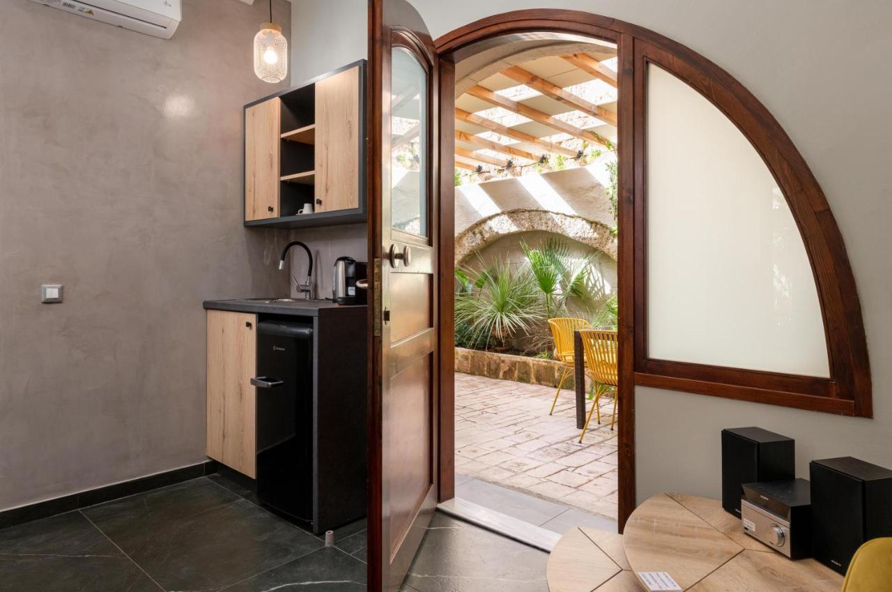 Zoe Suites Rhodes City Екстериор снимка